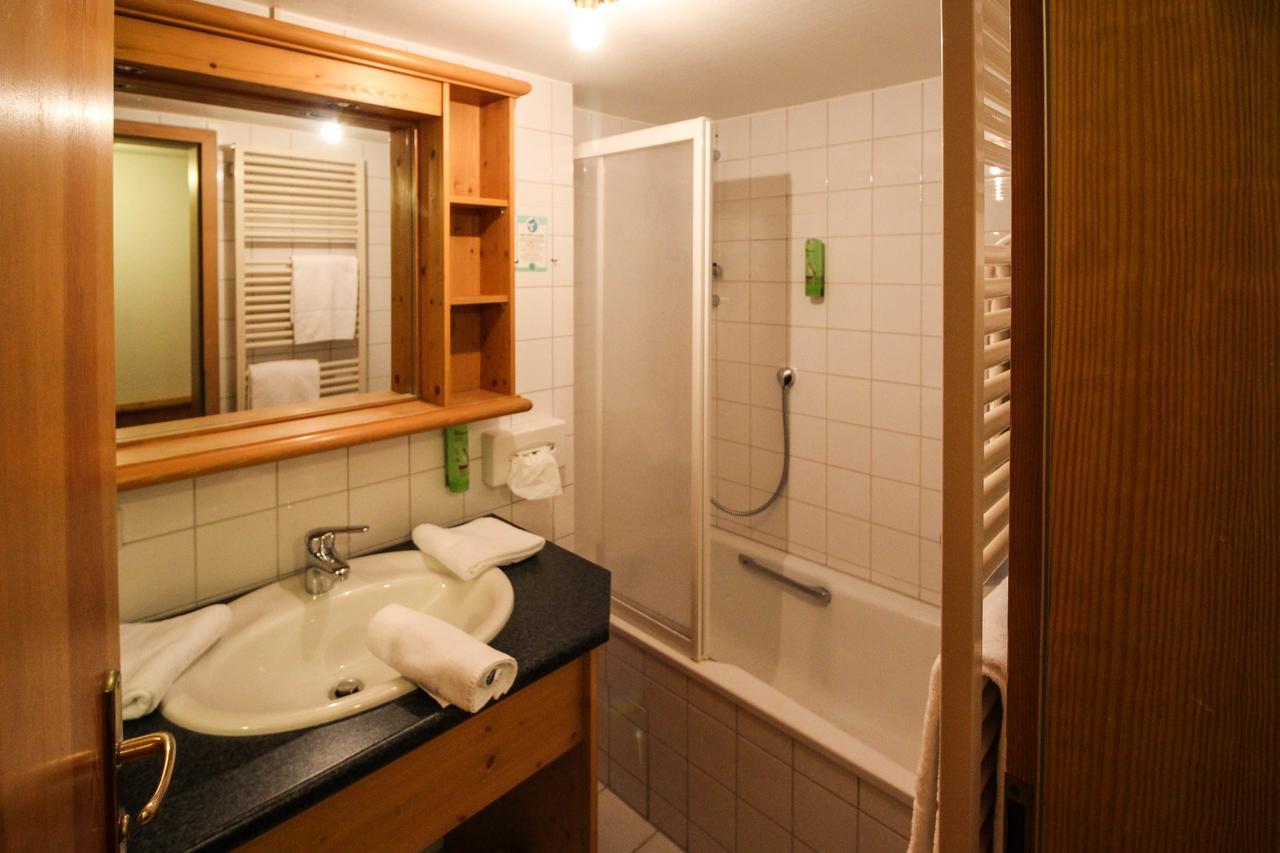 Heizmannshof Hotel & Restaurant Am Titisee / Feldberg 欣特察尔滕 外观 照片
