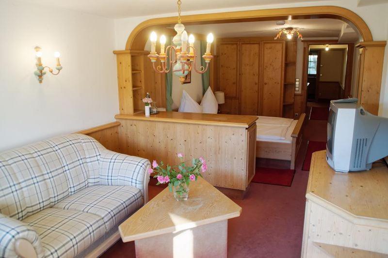 Heizmannshof Hotel & Restaurant Am Titisee / Feldberg 欣特察尔滕 外观 照片